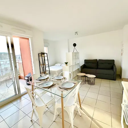 Appart T1 Terrasse Et Parking *